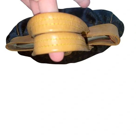 Louis Vuitton Boetie MM 🥳 - Picture 6 of 12